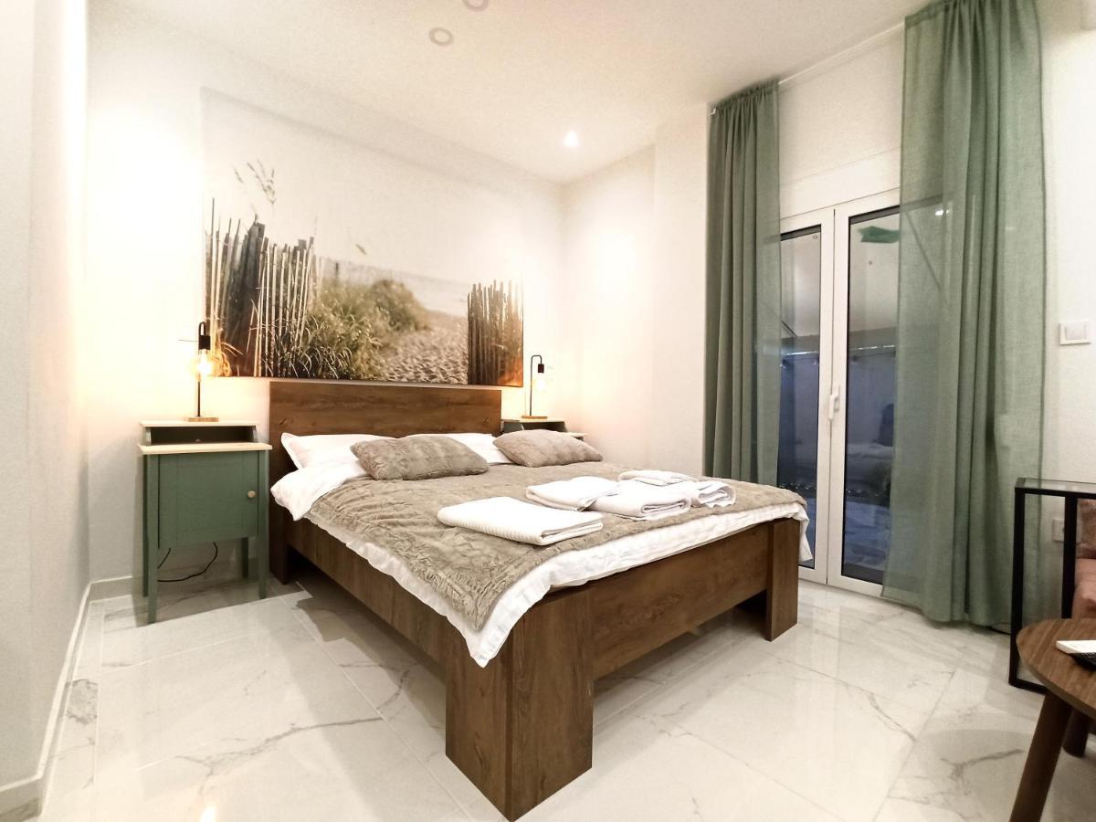 Mikalis Apartment Athens