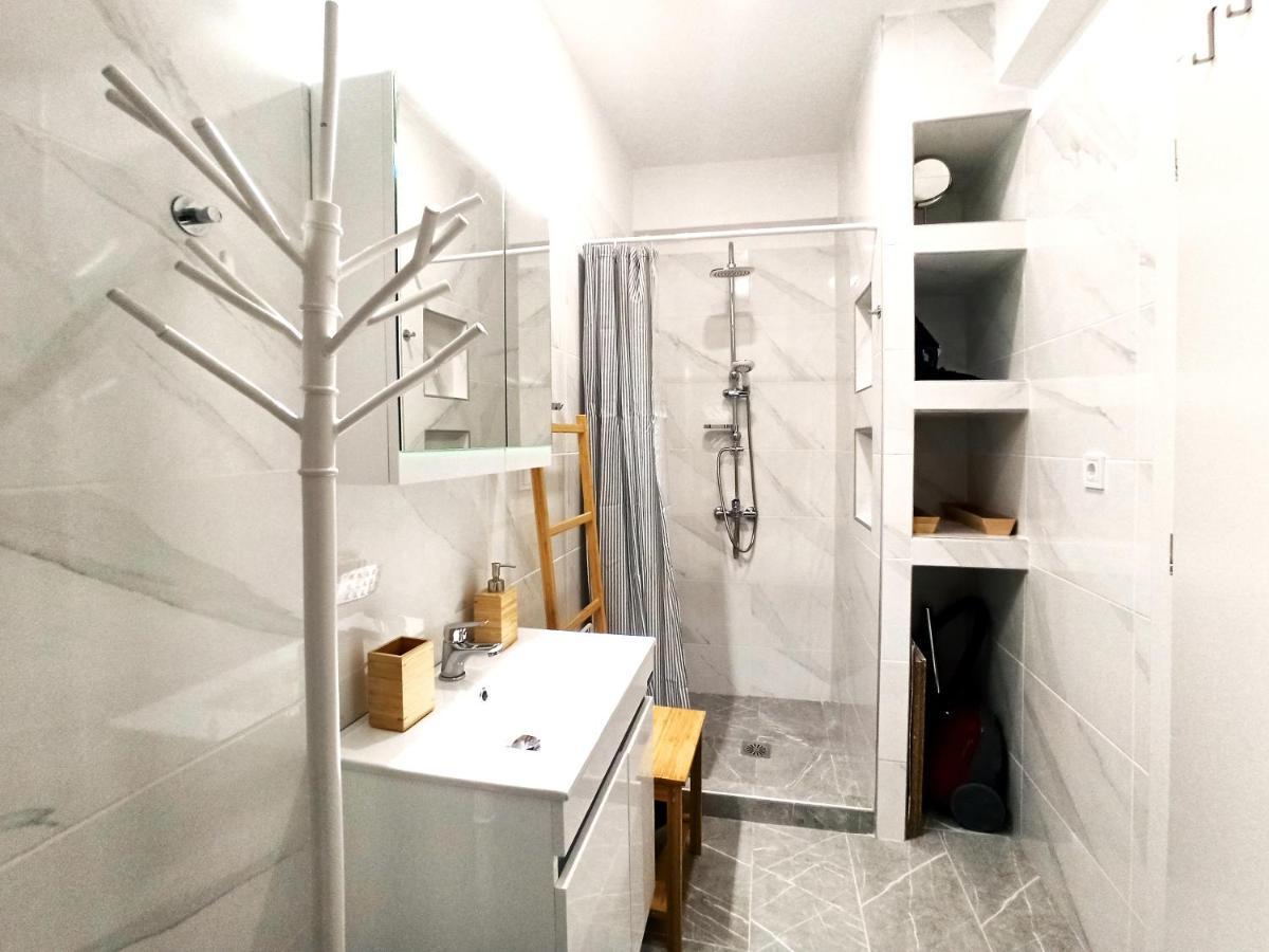 Mikalis Appartement *
