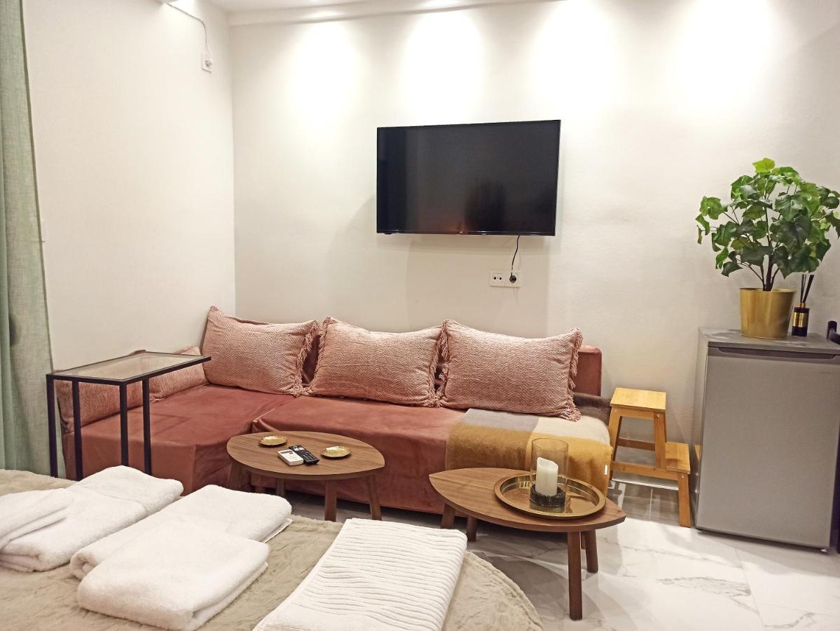 Mikalis Appartement *